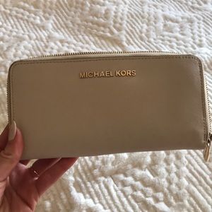 Michael Kors wallet large